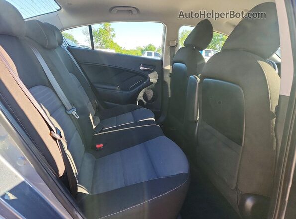 3KPFL4A7XHE105409 2017 KIA FORTE Серый Вид задних сидений