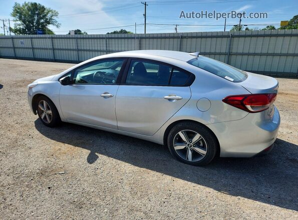 3KPFL4A7XJE214538 2018 KIA FORTE Серебряный Задняя левая четверть