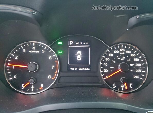 3KPFL4A83HE004656 2017 KIA FORTE Синий Вид щитка приборов