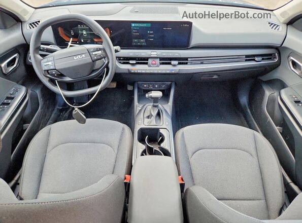 3KPFT4DE0SE010715 2025 KIA K4 Синий Вид панели приборов