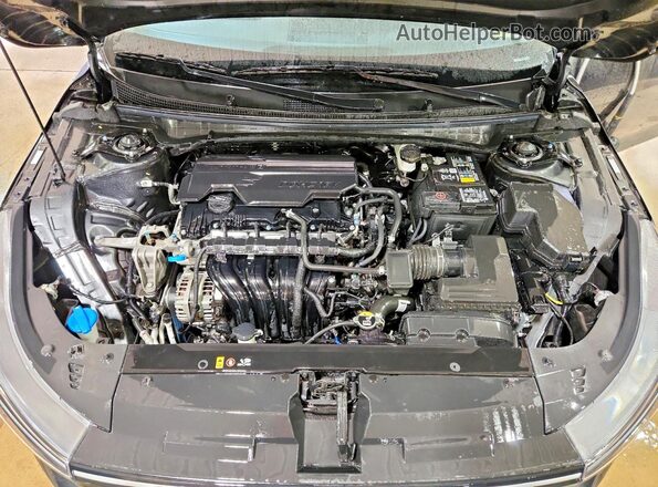3KPFT4DE0SE097225 2025 KIA K4 Серый Вид задней части салона