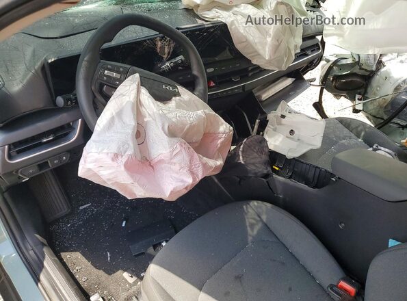 3KPFT4DE0SE105386 2025 KIA K4 Серый Вид панели приборов