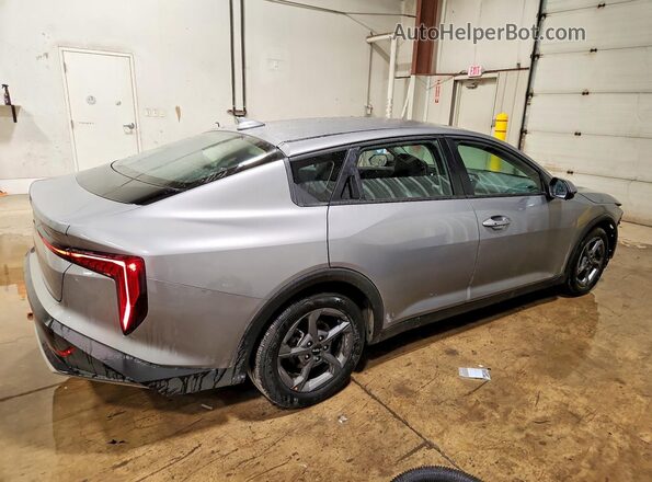 3KPFT4DE0SE109339 2025 KIA K4 Серый Задняя правая четверть