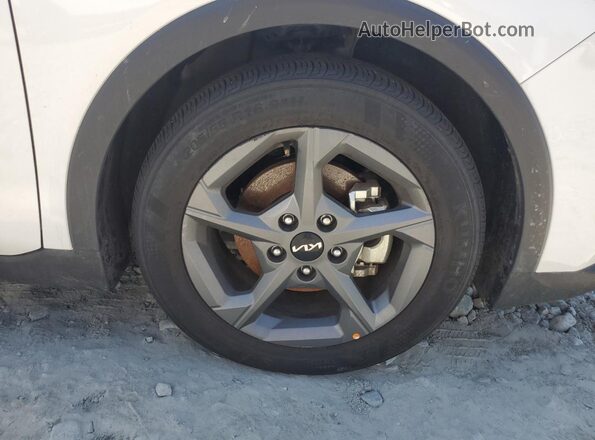 3KPFT4DE0SE118719 2025 KIA K4 Белый Панорамный вид салона 360°