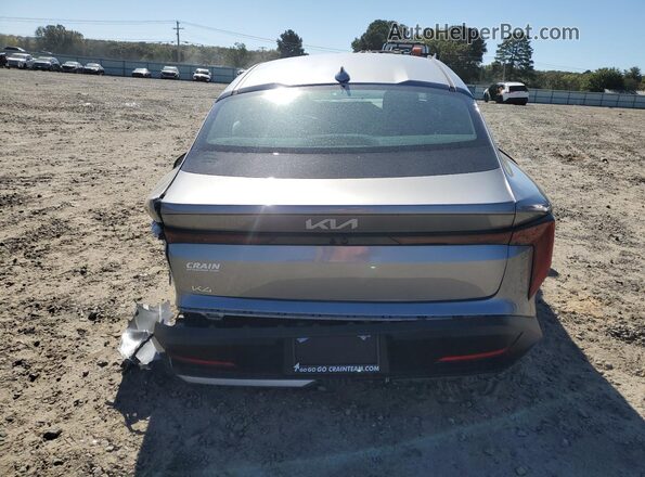 3KPFT4DE0SE209232 2025 KIA K4 Silver Vista trasera