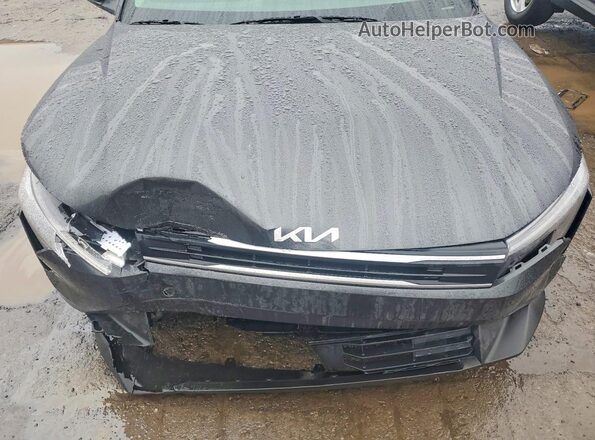 3KPFT4DE2SE038404 2025 KIA K4 Угольный Вид задней части салона