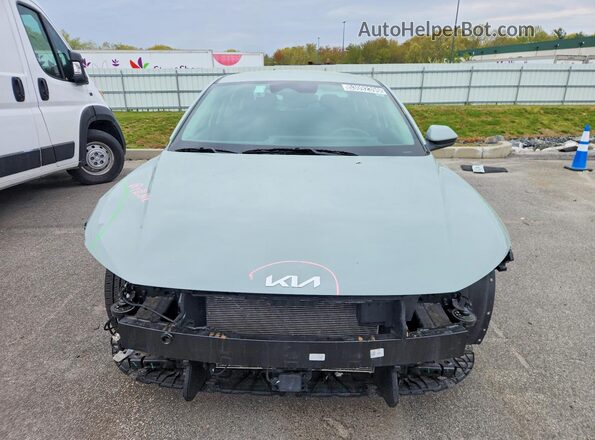 3KPFT4DE2SE042260 2025 KIA K4 Зеленый Вид спереди