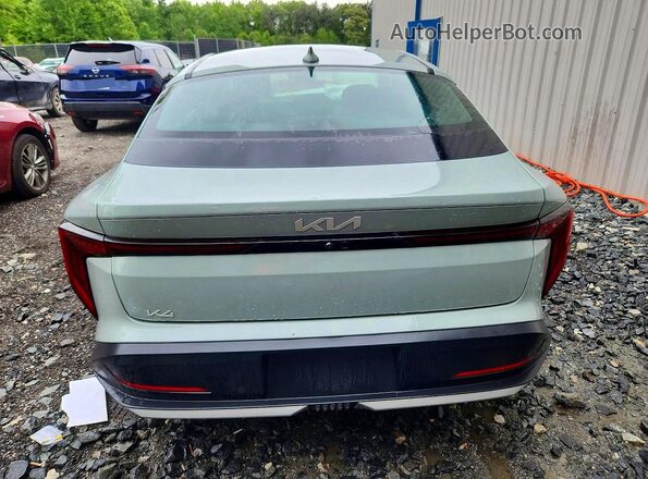 3KPFT4DE2TE252732 2026 KIA K4 Серый Вид сзади