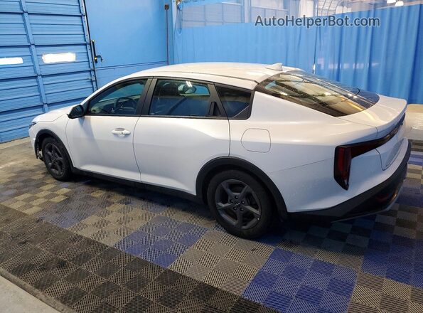 3KPFT4DE3SE006318 2025 KIA K4 Белый Задняя левая четверть