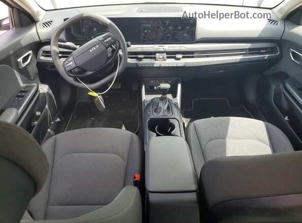3KPFT4DE3SE026410 2025 KIA K4 Серый Вид панели приборов