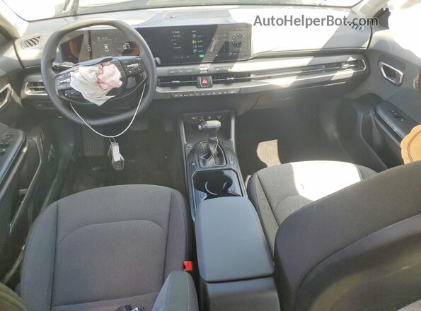 3KPFT4DE3SE109075 2025 KIA K4 White Вид панелі приладів