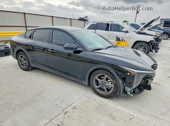 3KPFT4DE4SE019711 2025 KIA K4 Черный Передняя правая четверть