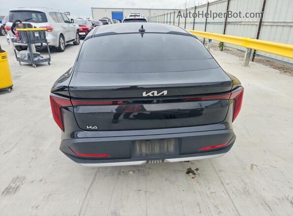 3KPFT4DE4SE019711 2025 KIA K4 Черный Вид сзади