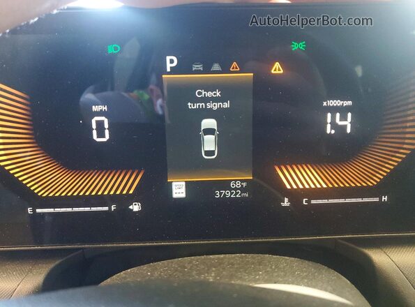 3KPFT4DE4SE094683 2025 KIA K4 Зеленый Вид щитка приборов