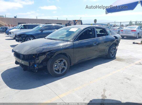 3KPFT4DE5SE159251 2025 KIA K4 Черный Передняя левая четверть