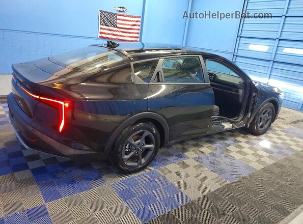 3KPFT4DE6TE268822 2026 KIA K4 Черный Задняя правая четверть