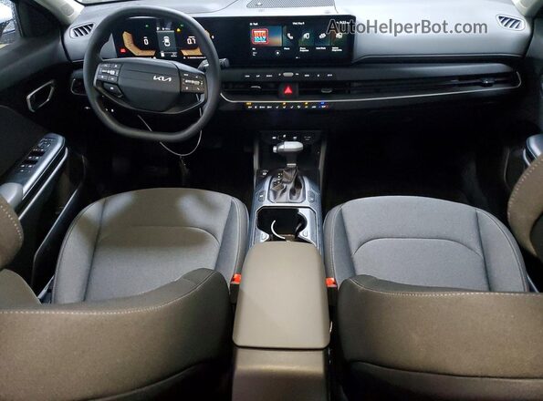 3KPFT4DE9SE137253 2025 KIA K4 White წინა პანელის ხედი