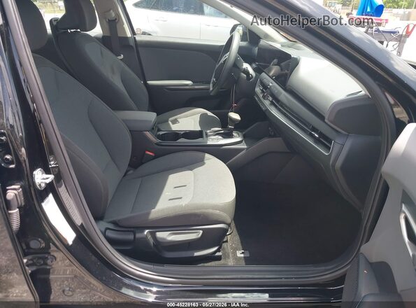 3KPFT4DEXSE059999 2025 KIA K4 Черный Вид салона спереди