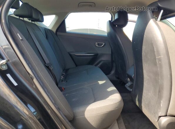 3KPFT4DEXSE083882 2025 KIA K4 Charcoal Widok tylnych siedzeń