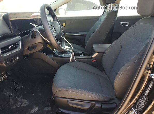 3KPFT4DEXSE170407 2025 KIA K4 Black Front interior view