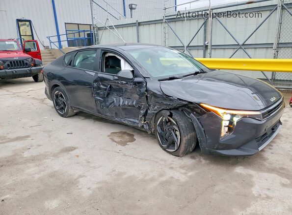 3KPFU4DE7SE032806 2025 KIA K4 Серый Передняя правая четверть