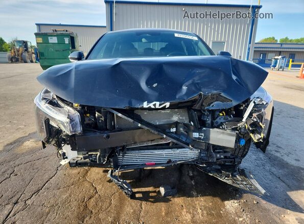 3KPFW4DC2SE067164 2025 KIA K4 Black Вид спереду