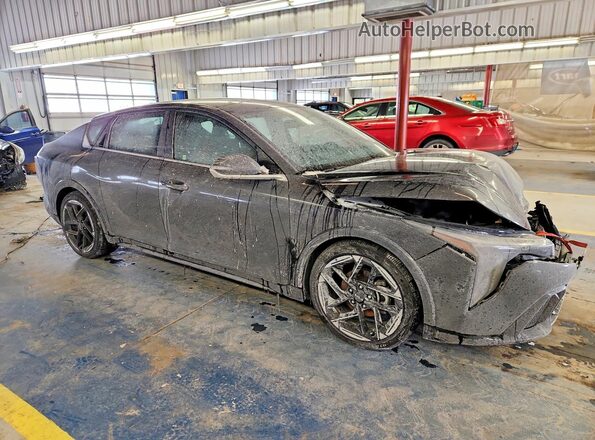 3KPFW4DE0SE038733 2025 KIA K4 Black Przód prawy