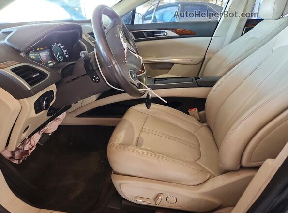 3LN6L2G98GR600787 2016 LINCOLN MKZ Черный Вид салона спереди
