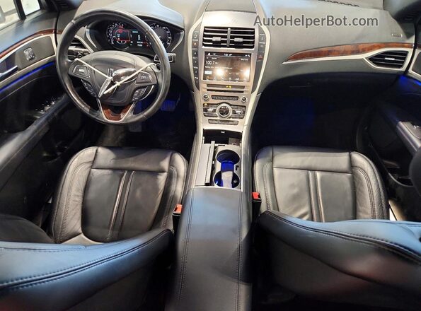 3LN6L5C95HR620374 2017 LINCOLN MKZ Белый Вид панели приборов