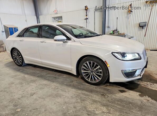 3LN6L5C95HR620374 2017 LINCOLN MKZ Белый Передняя правая четверть
