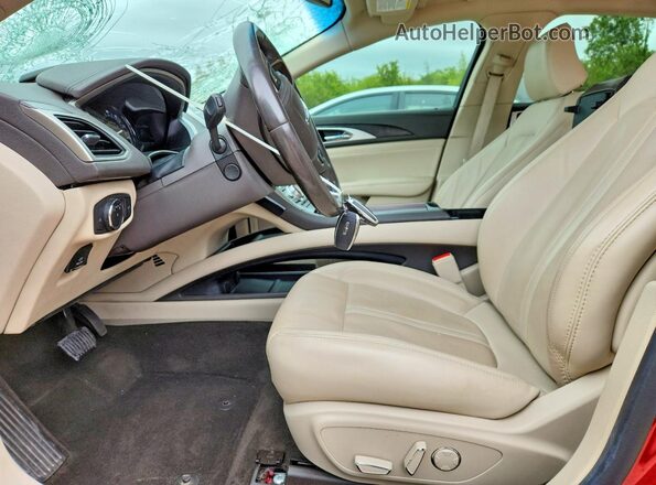 3LN6L5LUXLR619007 2020 LINCOLN MKZ Красный Вид салона спереди