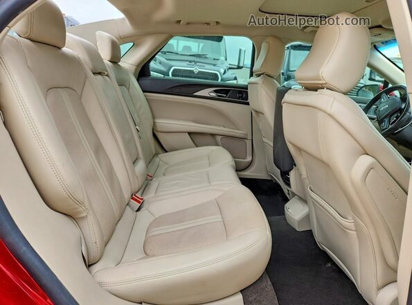 3LN6L5LUXLR619007 2020 LINCOLN MKZ Красный Вид задних сидений