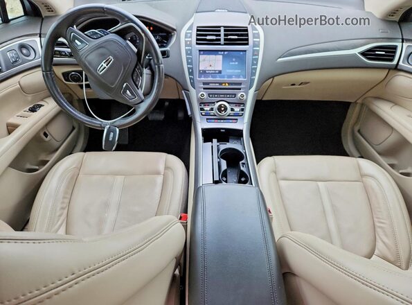 3LN6L5LUXLR619007 2020 LINCOLN MKZ Красный Вид панели приборов
