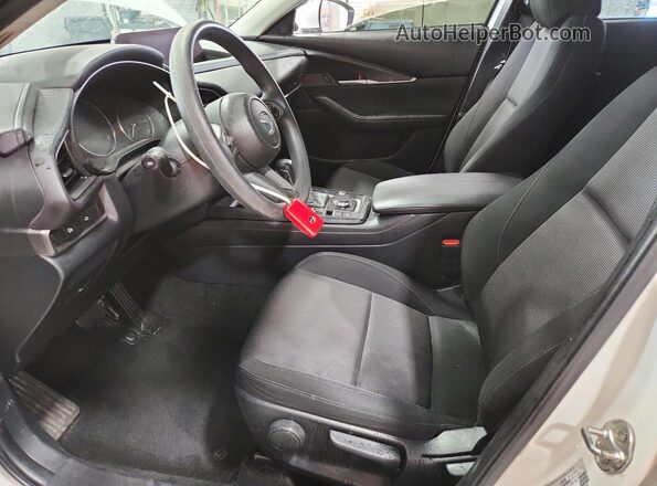 3MVDMBAM1RM664805 2024 MAZDA CX-30 White Вид салону спереду