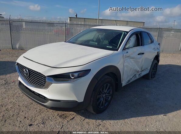 3MVDMBAM5PM519117 2023 MAZDA CX-30 White Передня ліва чверть