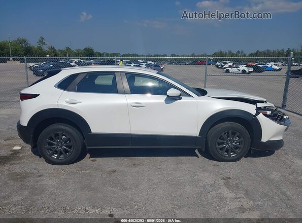 3MVDMBAMXPM563419 2023 MAZDA CX-30 White Vista interior trasera
