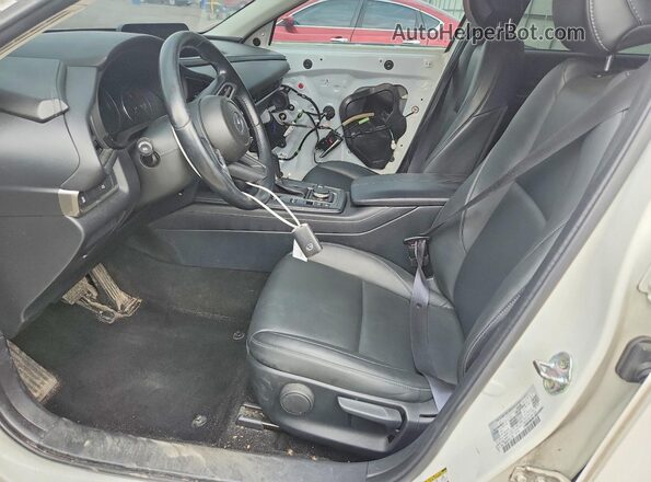3MVDMBBM5PM510738 2023 MAZDA CX-30 White Вид салону спереду