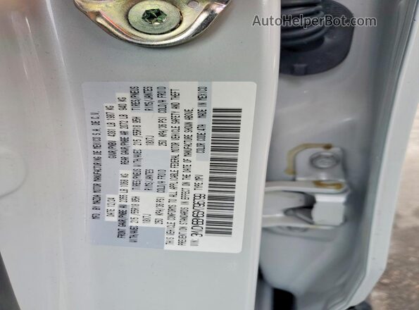 3MVDMBBM6SM796799 2025 MAZDA CX-30 Silver VIN կոդի պիտակի տեսք