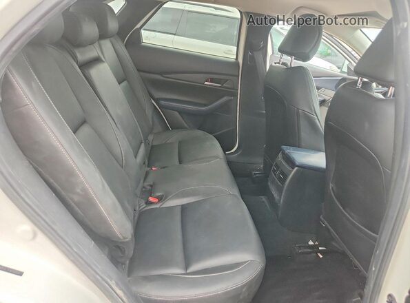3MVDMBCL7LM119154 2020 MAZDA CX-30 White Vista interior trasera