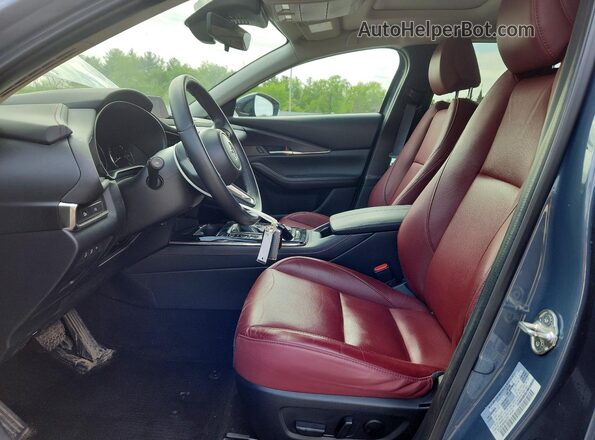 3MVDMBCM5RM645767 2024 MAZDA CX-30 Серый Вид салона спереди