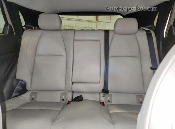 3MVDMBCM7RM696185 2024 MAZDA CX-30 Серебряный Вид задних сидений