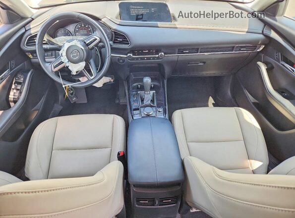 3MVDMBCM9PM588387 2023 MAZDA CX-30 White Dashboard view