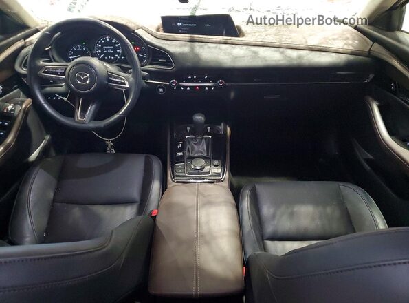3MVDMBDY9PM552393 2023 MAZDA CX-30 Красный Вид панели приборов