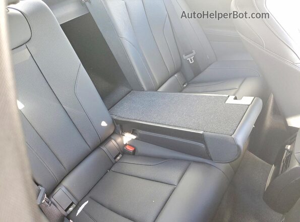 3MW23CM05S8F65958 2025 BMW OTHER Silver Vista de los asientos traseros