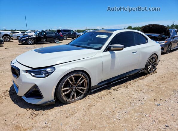 3MW53CM08N8C38780 2022 BMW M2 White Vista tres cuartos delantera izquierda