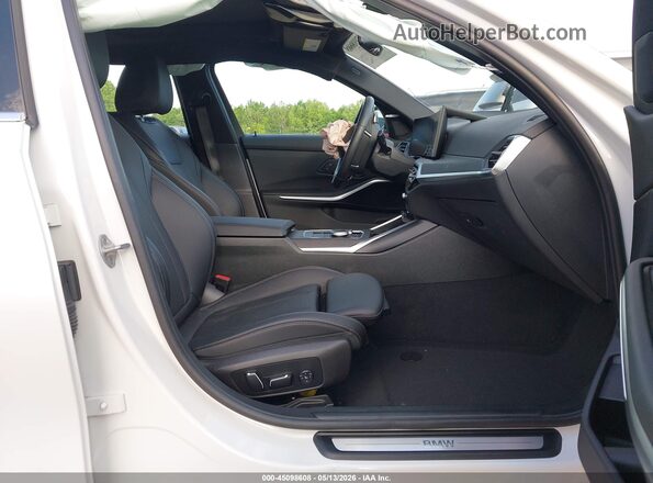 3MW69FF06R8E61407 2024 BMW OTHER Белый Вид салона спереди