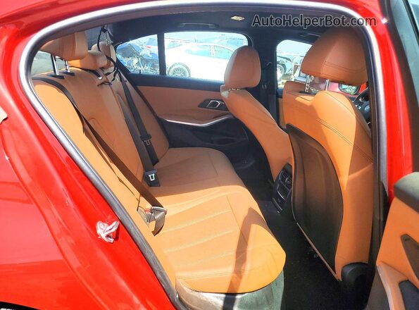 3MW89FF02R8E20121 2024 BMW OTHER Красный Вид задних сидений