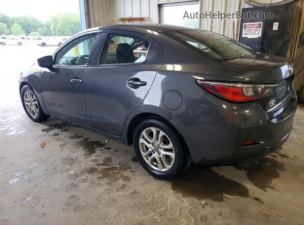 3MYDLBYV0HY172102 2017 TOYOTA YARIS Gray Հետևի ձախ