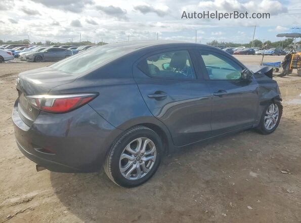 3MYDLBYV1HY174747 2017 TOYOTA YARIS Gray Tył prawy