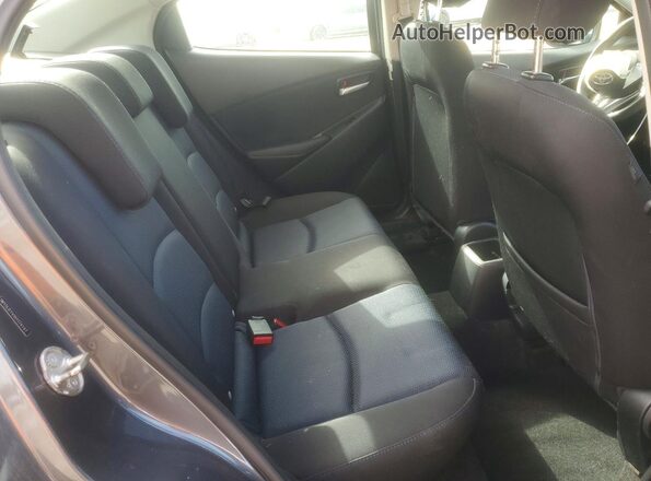 3MYDLBYV1HY174747 2017 TOYOTA YARIS Gray Widok tylnych siedzeń